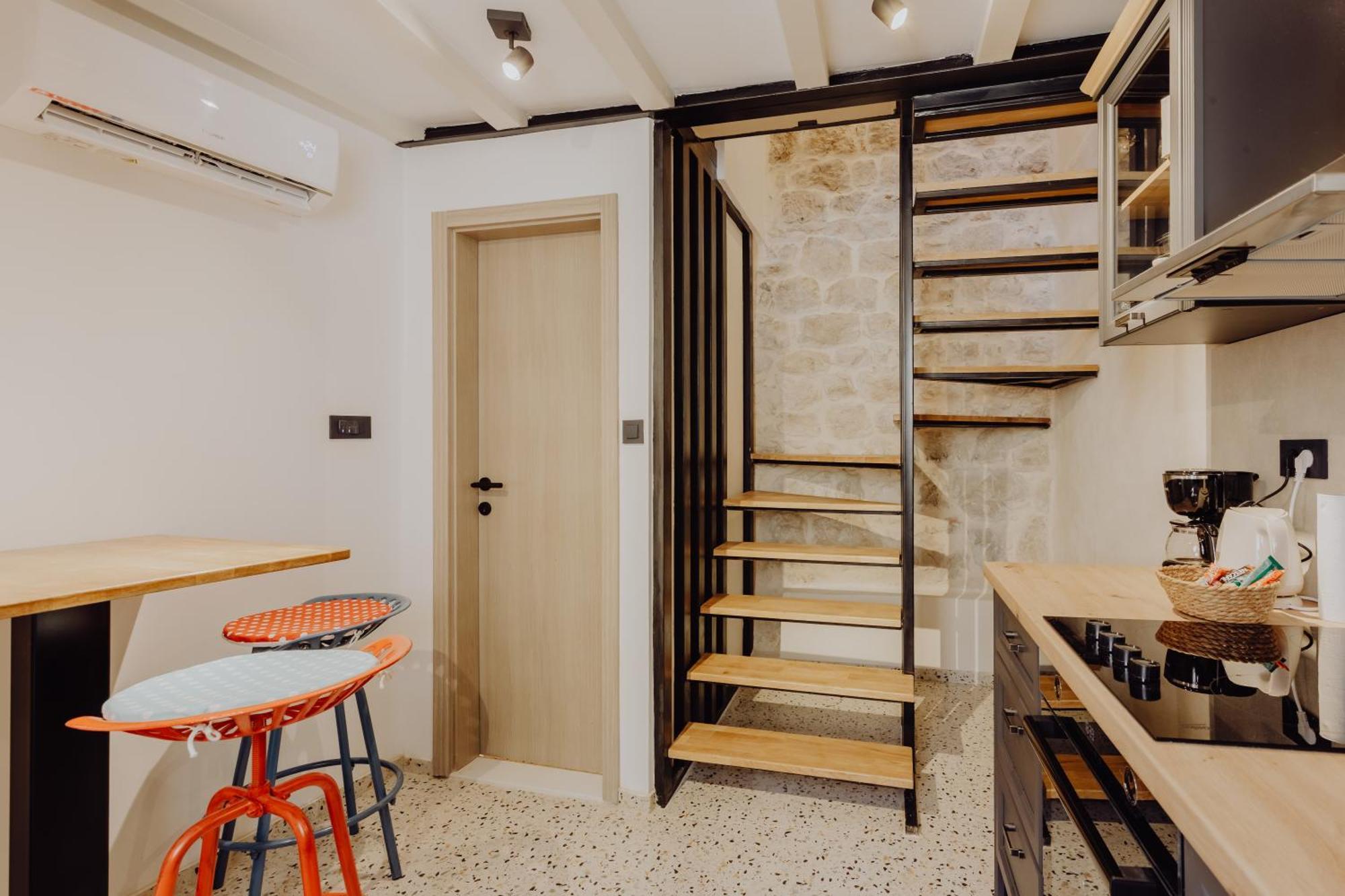 Apartment Twenty 5